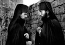 Dvaja mnísi